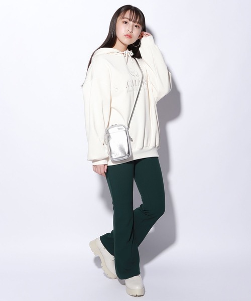 repipi armario(レピピ アルマリオ)の「【裏起毛】シシュウBIGパーカー(パーカー・キッズ・スミクロ/パープル/グリーン/アイボリー・SMALL/MEDIUM/LARGE)」の8枚目の写真