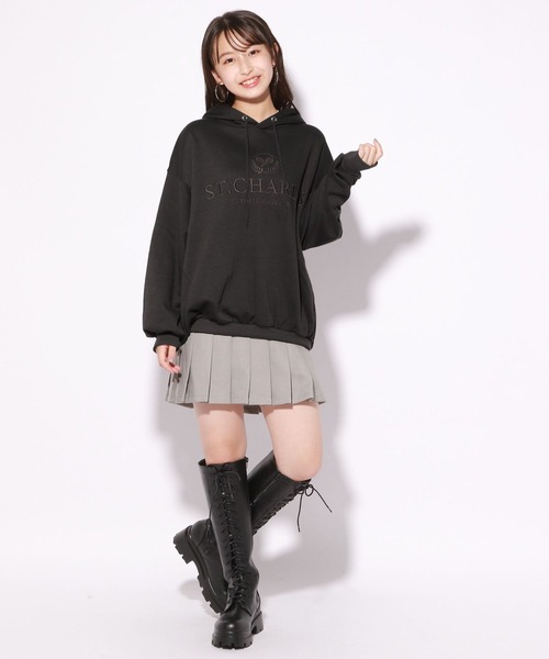 repipi armario(レピピ アルマリオ)の「【裏起毛】シシュウBIGパーカー(パーカー・キッズ・スミクロ/パープル/グリーン/アイボリー・SMALL/MEDIUM/LARGE)」の9枚目の写真