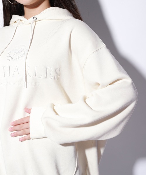 repipi armario(レピピ アルマリオ)の「【裏起毛】シシュウBIGパーカー(パーカー・キッズ・スミクロ/パープル/グリーン/アイボリー・SMALL/MEDIUM/LARGE)」の16枚目の写真