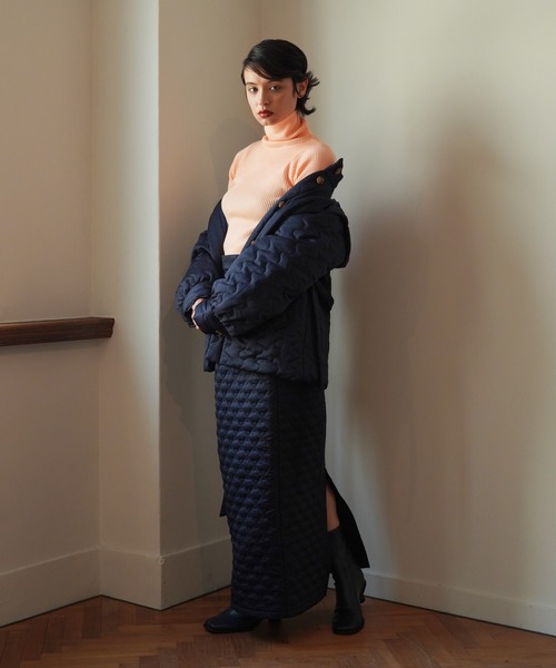TINA:JOJUN(ティーナジョジュン)の「キルティング Hラインスカート TINA:JOJUN(スカート・レディース・ネイビー/カーキ・S/M)」の14枚目の写真