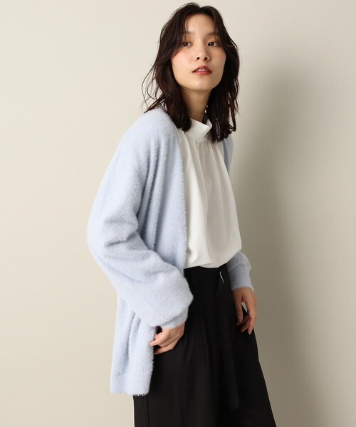 ITS'DEMO(イッツデモ)の「【着丈長め/腰回りカバー/柔らかタッチ】ラメフェザーヤーン着流しカーデ(カーディガン/ボレロ・レディース・ベージュ/サックスブルー/オフホワイト・00)」の17枚目の写真