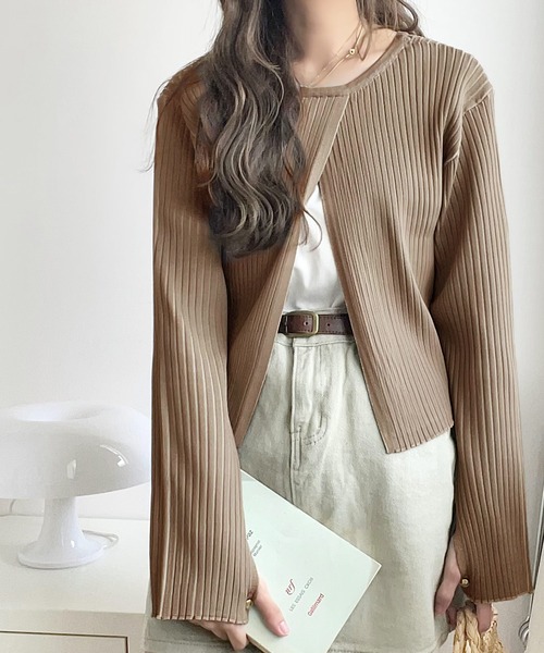 classicalelf（クラシカルエルフ）の「上級見えバックスリットニット（ニット/セーター・レディース・ブルー/ブラック/グレイッシュベージュ/アイボリー/グリーン・X-LARGE/LARGE/MEDIUM/SMALL）」の4枚目の写真