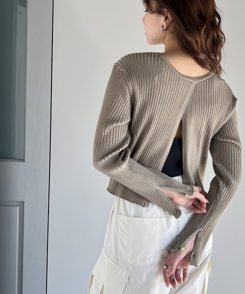 classicalelf（クラシカルエルフ）の「上級見えバックスリットニット（ニット/セーター・レディース・ブルー/ブラック/グレイッシュベージュ/アイボリー/グリーン・X-LARGE/LARGE/MEDIUM/SMALL）」の21枚目の写真