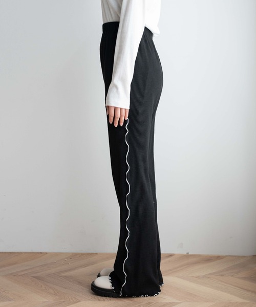 WEGO（ウィゴー）の「WEGO/メロウラインフレアパンツ（スラックス・レディース・ブラック/ブルー・FREE）」の18枚目の写真