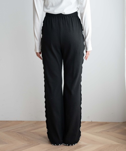 WEGO（ウィゴー）の「WEGO/メロウラインフレアパンツ（スラックス・レディース・ブラック/ブルー・FREE）」の19枚目の写真