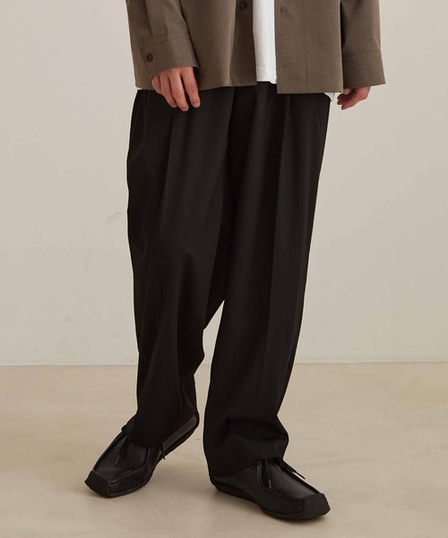 ADAM ET ROPE'（アダムエロペ）の「《FINAL PRICE》【Chambrer】ワイドテーパード イージー ツータック スラックス/セットアップ対応（スラックス・メンズ・ブラック/ブルー系その他4/ブラウン系その他2・S/M/L）」の2枚目の写真