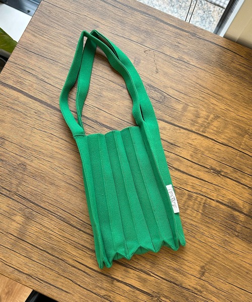 CAPRICIEUX LE'MAGE（カプリシューレマージュ）の「プリーツニットバッグ（ハンドバッグ・レディース・ブラック/オレンジ/ホワイト系その他/グリーン・FREE）」の20枚目の写真