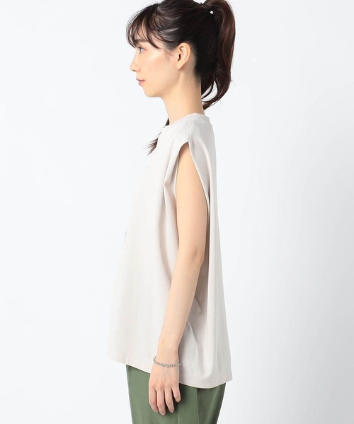 Grand PARK(グランドパーク)の「ロゴ入り タックカットソー(Tシャツ/カットソー・レディース・アイボリー/ホワイト/チャコールグレー・FREE)」の4枚目の写真