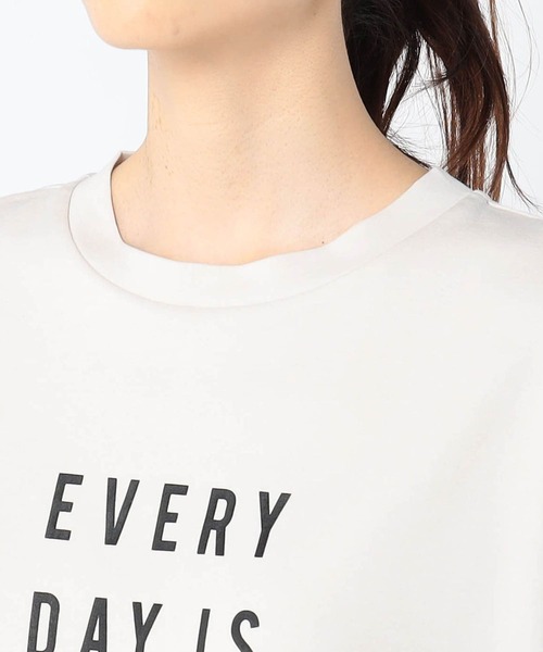 Grand PARK(グランドパーク)の「ロゴ入り タックカットソー(Tシャツ/カットソー・レディース・アイボリー/ホワイト/チャコールグレー・FREE)」の11枚目の写真