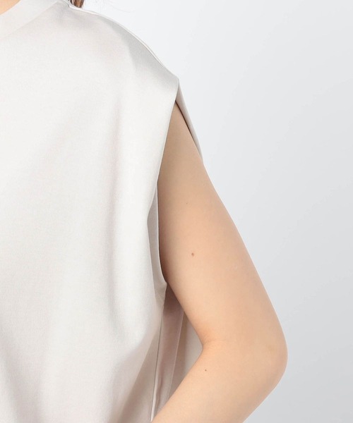 Grand PARK(グランドパーク)の「ロゴ入り タックカットソー(Tシャツ/カットソー・レディース・アイボリー/ホワイト/チャコールグレー・FREE)」の5枚目の写真