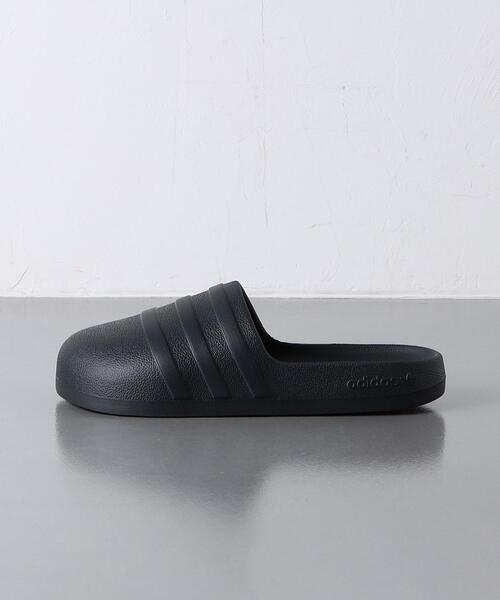 adidas(アディダス)の「【国内EXCLUSIVE】<adidas>adiFOM adilette/サンダル(サンダル・メンズ・ブラック・26.5cm/25.5cm/28.5cm/30.5cm/24.5cm/27.5cm/29.5cm)」の1枚目の写真