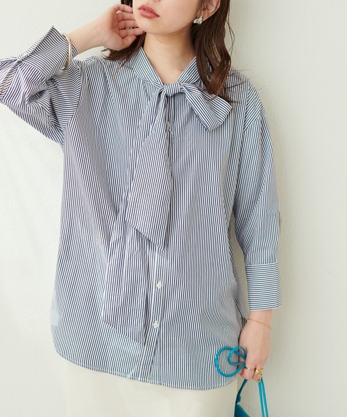 natural couture（ナチュラルクチュール）の「BIGボータイシャツブラウス（シャツ/ブラウス・レディース・オフホワイト/サックスブルー/ストライプ・FREE）」の13枚目の写真