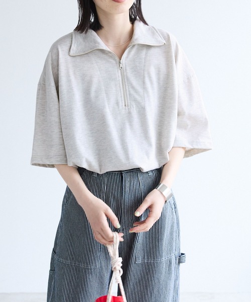 Chaco closet(チャコ クローゼット)の「オーバーサイズサイドスリットハーフジップTシャツ(Tシャツ/カットソー・レディース・グリーン/ピンク/オレンジ/オートミール/ブラック/オフホワイト・FREE)」の11枚目の写真