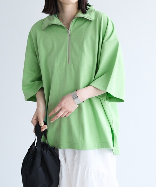 Chaco closet(チャコ クローゼット)の「オーバーサイズサイドスリットハーフジップTシャツ(Tシャツ/カットソー・レディース・グリーン/ピンク/オレンジ/オートミール/ブラック/オフホワイト・FREE)」の16枚目の写真