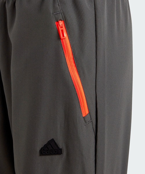 adidas（アディダス）の「シティエスケープ カジュアル ウーブン カーゴポケットパンツ / アディダス adidas（カーゴパンツ・キッズ・グレー・140/160/130/150）」の7枚目の写真