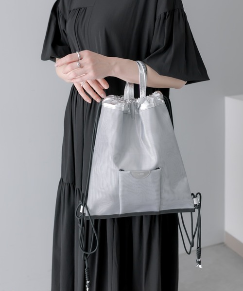 THE PURSE（ザパース  ）の「【THE PURSE(ザ・パース）】TULLE KNAPSACKナップサック（バックパック/リュック・レディース・ブラック/シルバー・FREE）」の2枚目の写真