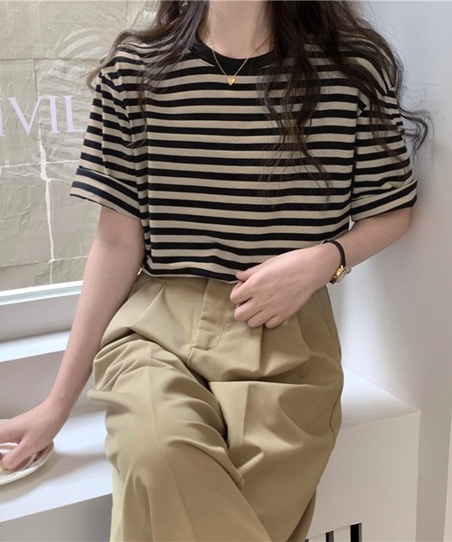 Chaco closet(チャコ クローゼット)の「くすみカラーベーシックボーダーTシャツ(Tシャツ/カットソー・レディース・グリーン/レッド/ブラック/パープル・FREE)」の10枚目の写真