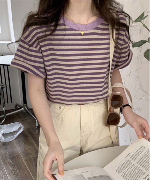 Chaco closet(チャコ クローゼット)の「くすみカラーベーシックボーダーTシャツ(Tシャツ/カットソー・レディース・グリーン/レッド/ブラック/パープル・FREE)」の16枚目の写真