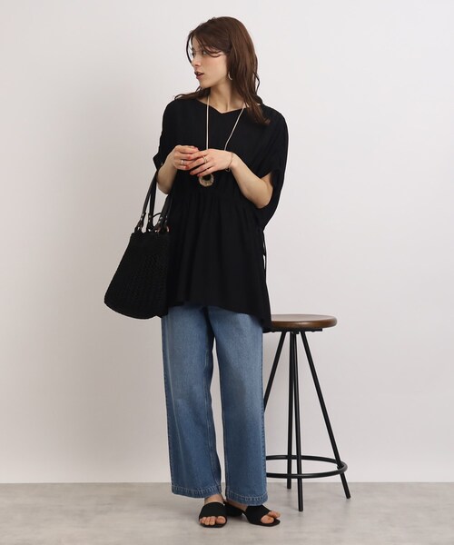 SHOO・LA・RUE（シューラルー）の「◆【ゆるっと着映える】ウエストシャーリングブラウス（シャツ/ブラウス・レディース・カーキ/ブラック/オフホワイト・00）」の10枚目の写真