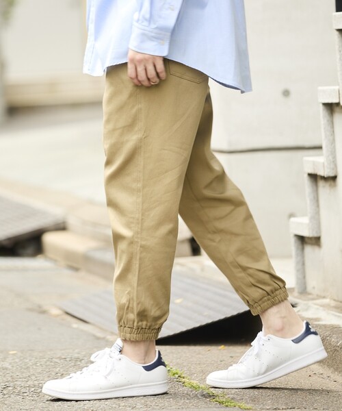 FREAK'S STORE（フリークスストア）の「限定展開 ストレッチツイル イージージョガーパンツ/デニム（デニムパンツ・メンズ・ブラック/ベージュ/ライトインディゴブルー/オリーブ/ダークインディゴブルー/チャコールグレー・SMALL/MEDIUM/LARGE）」の22枚目の写真