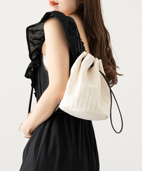 Chico（チコ）の「ペーパーナップサック（バックパック/リュック・レディース・ベージュ/ベージュ系その他/アイボリー・FREE）」の6枚目の写真