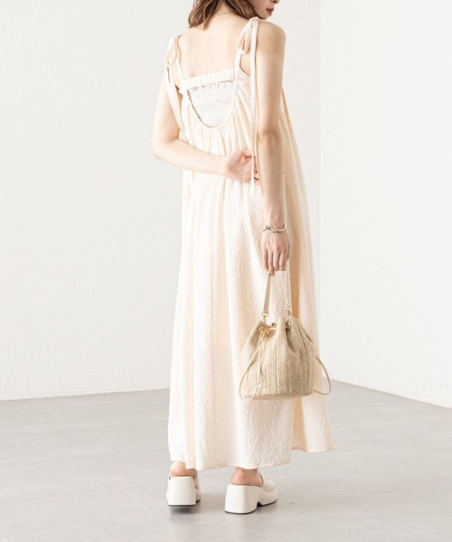 Chico（チコ）の「ペーパーナップサック（バックパック/リュック・レディース・ベージュ/ベージュ系その他/アイボリー・FREE）」の15枚目の写真