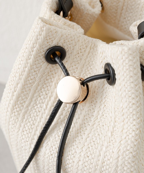 Chico（チコ）の「ペーパーナップサック（バックパック/リュック・レディース・ベージュ/ベージュ系その他/アイボリー・FREE）」の12枚目の写真