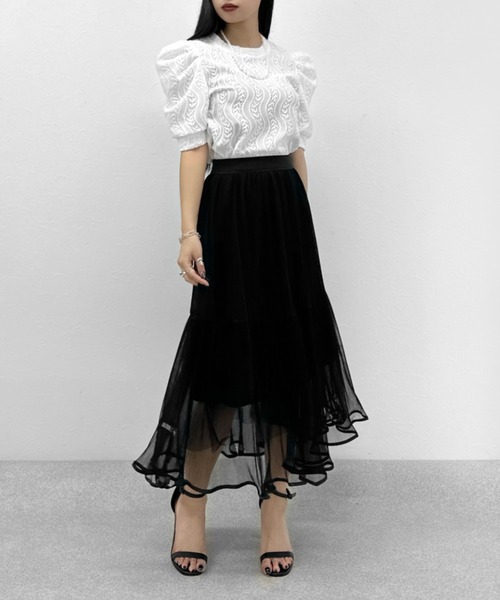 LVEU.（ラブユ.）の「【ZOZOTOWN限定】Leaf lace puff sleeve tops  / パールネックレス付きリーフ柄レースパフスリーブトップス（Tシャツ/カットソー・レディース・ブラック/ホワイト・FREE）」の5枚目の写真
