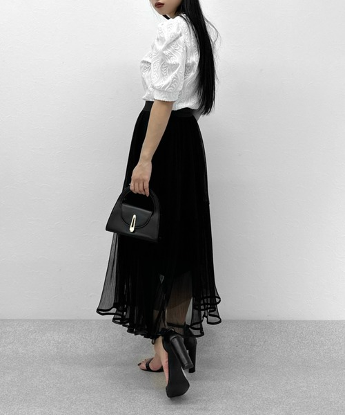 LVEU.（ラブユ.）の「【ZOZOTOWN限定】Leaf lace puff sleeve tops  / パールネックレス付きリーフ柄レースパフスリーブトップス（Tシャツ/カットソー・レディース・ブラック/ホワイト・FREE）」の10枚目の写真