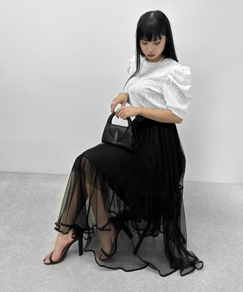 LVEU.（ラブユ.）の「【ZOZOTOWN限定】Leaf lace puff sleeve tops  / パールネックレス付きリーフ柄レースパフスリーブトップス（Tシャツ/カットソー・レディース・ブラック/ホワイト・FREE）」の11枚目の写真