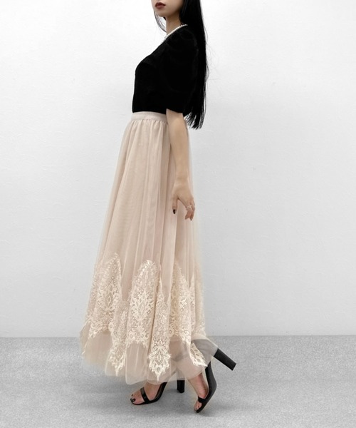 LVEU.（ラブユ.）の「【ZOZOTOWN限定】Leaf lace puff sleeve tops  / パールネックレス付きリーフ柄レースパフスリーブトップス（Tシャツ/カットソー・レディース・ブラック/ホワイト・FREE）」の16枚目の写真