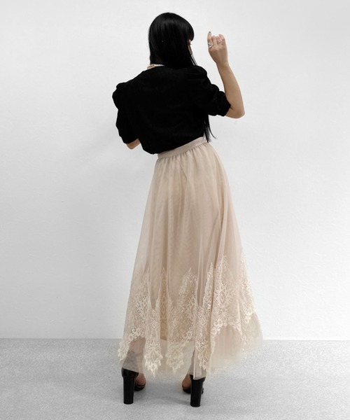 LVEU.（ラブユ.）の「【ZOZOTOWN限定】Leaf lace puff sleeve tops  / パールネックレス付きリーフ柄レースパフスリーブトップス（Tシャツ/カットソー・レディース・ブラック/ホワイト・FREE）」の17枚目の写真