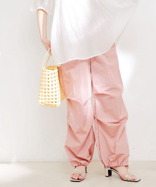 VIS（ビス）の「裾ドロストミリタリーカーゴパンツ（カーゴパンツ・レディース・ピンク/キナリ/ブラック・M/S）」の20枚目の写真