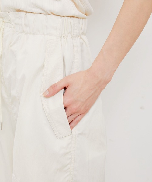 VIS（ビス）の「裾ドロストミリタリーカーゴパンツ（カーゴパンツ・レディース・ピンク/キナリ/ブラック・M/S）」の12枚目の写真