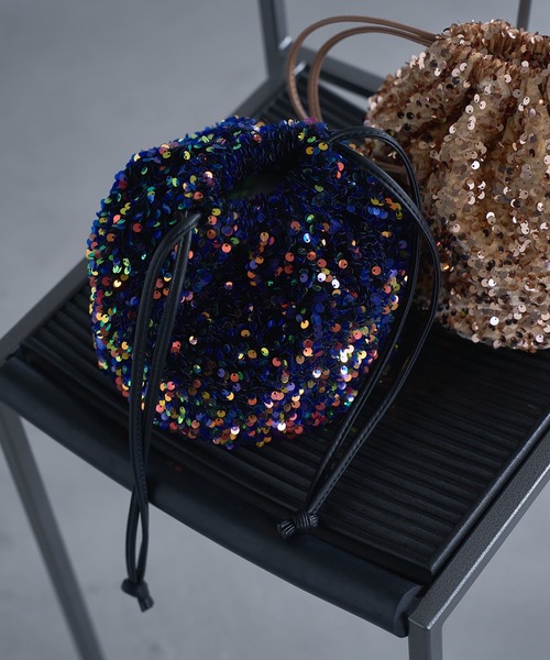 VIS（ビス）の「スパンコール巾着バッグ（ハンドバッグ・レディース・その他/シルバー系その他2/ゴールド系その他2・FREE）」の6枚目の写真