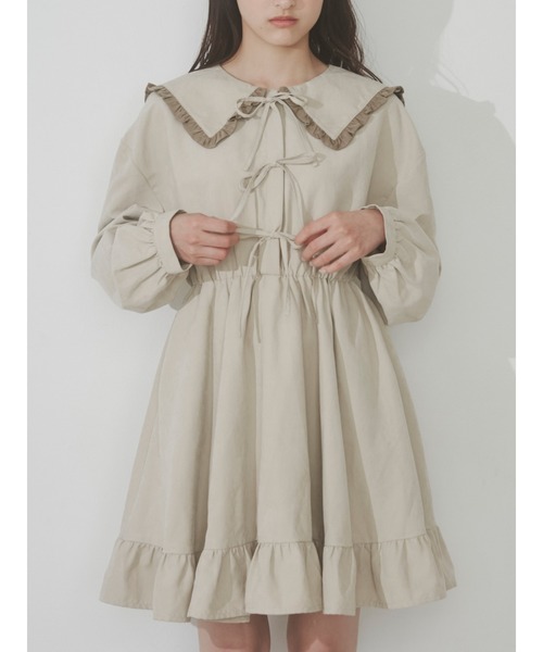 merry jenny（メリージェニー）の「フリルカラーリボンミニワンピース（ワンピース・レディース・ブルー/ブラック/ベージュ・FREE）」の2枚目の写真