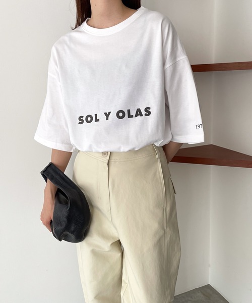 CANAL JEAN(キャナルジーン)の「1975 TOKYO SOL Y OLAS半袖Tシャツ(Tシャツ/カットソー・レディース・サンドベージュ/ホワイト/ブラック・LARGE/X-LARGE)」の2枚目の写真