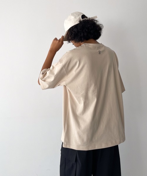 CANAL JEAN(キャナルジーン)の「1975 TOKYO SOL Y OLAS半袖Tシャツ(Tシャツ/カットソー・レディース・サンドベージュ/ホワイト/ブラック・LARGE/X-LARGE)」の17枚目の写真