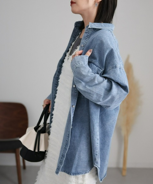 ap retro（アプレトロ）の「【選べる】デニムシャツジャケット / 箔プリントデニムシャツ《動画あり》（デニムジャケット・レディース・ブルー/ネイビー/ブラック/ブルー系その他/オフホワイト・FREE）」の7枚目の写真