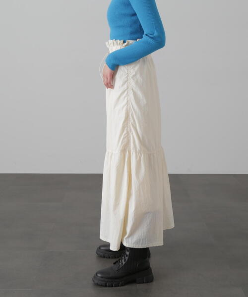 FREE'S MART（フリーズマート）の「◆ウエストドロストティアードスカート（スカート・レディース・ホワイト/ベージュ/ブラック・MEDIUM/SMALL）」の21枚目の写真