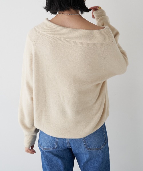 SHENERY（シーナリー）の「オフショルダーニットプルオーバー（ニット/セーター・レディース・オフホワイト/ベージュ/ブラック・FREE）」の8枚目の写真