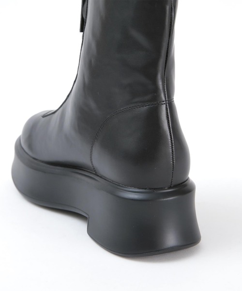 titivate（ティティベイト）の「フロントジップショートブーツ（ブーツ・レディース・ブラック/ブラック系その他・S/M/L）」の3枚目の写真