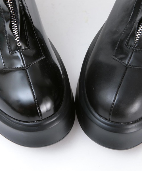 titivate（ティティベイト）の「フロントジップショートブーツ（ブーツ・レディース・ブラック/ブラック系その他・S/M/L）」の5枚目の写真