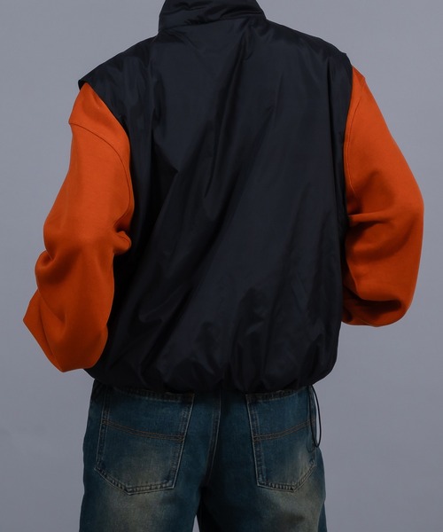 Perushu（ペルーシュ）の「スタンドネックナイロンベスト（ベスト・メンズ・オフホワイト/ネイビー/ブラック/グレイッシュベージュ・MEDIUM/LARGE）」の12枚目の写真