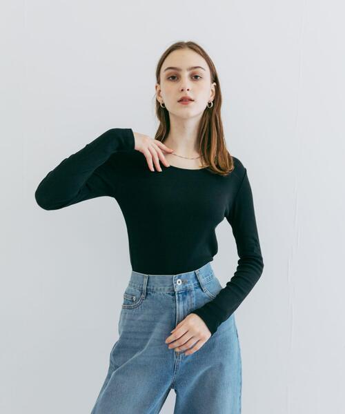 URBAN RESEARCH(アーバンリサーチ)の「『UR TECH』クルーネックロングTシャツ(Tシャツ/カットソー・レディース・ブラック/ホワイト/チャコールグレー・FREE)」の4枚目の写真