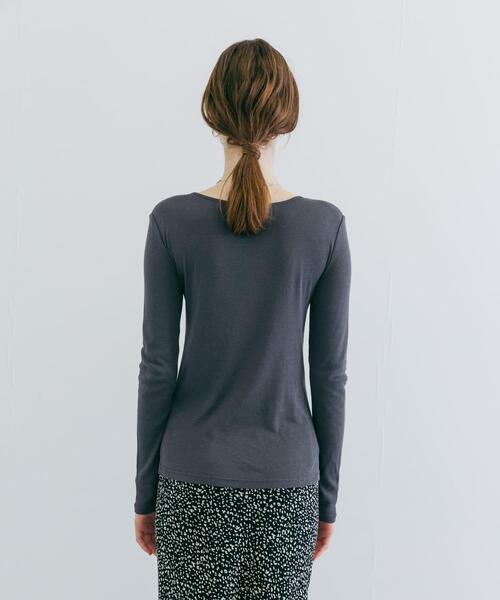 URBAN RESEARCH(アーバンリサーチ)の「『UR TECH』クルーネックロングTシャツ(Tシャツ/カットソー・レディース・ブラック/ホワイト/チャコールグレー・FREE)」の18枚目の写真