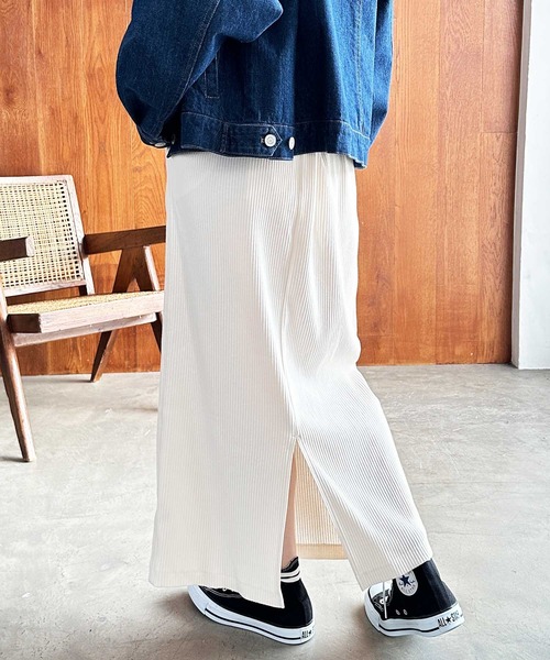 GeeRA（ジーラ）の「【S-XLサイズ展開/新色追加】-3kg見え！すっきりリブタイトロングスカート（スカート・レディース・ブラック/ダークグリーン/杢グレー/アイボリー/モカ/ピンク/チャコールグレー/ブルー/ブラウン・MEDIUM/LARGE/X-LARGE/SMALL/XX-LARGE）」の11枚目の写真