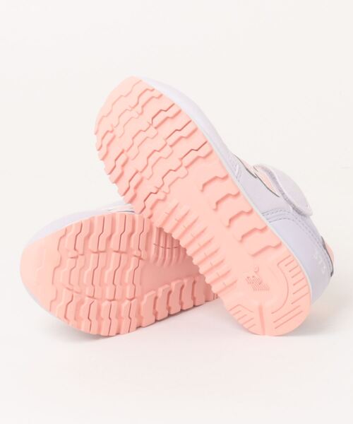 NEW BALANCE(ニューバランス)の「new balance ニューバランス YV373 キッズスニーカー 細幅 ストラップ 子供靴 キッズシューズ 717373(スニーカー・キッズ・ベージュ系その他/パープル系その他/ピンク系その他・17.5cm/18.5cm/20.5cm/19.5cm/18.0cm/19.0cm/20.0cm/21.0cm/17.0cm)」の5枚目の写真