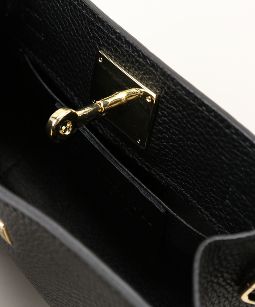 U by SPICK&SPAN(ユーバイスピックアンドスパン)の「【AULENTTI/オウレンティ】別注チェーンショルダーバッグ(ショルダーバッグ・レディース・ブラック・FREE)」の10枚目の写真