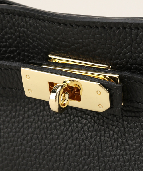 U by SPICK&SPAN(ユーバイスピックアンドスパン)の「【AULENTTI/オウレンティ】別注チェーンショルダーバッグ(ショルダーバッグ・レディース・ブラック・FREE)」の5枚目の写真